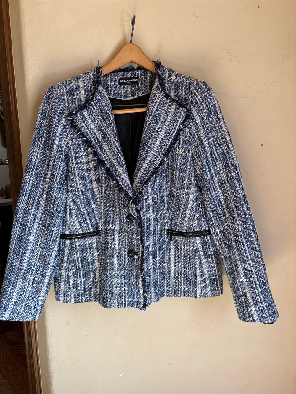 Karl lagerfeld tweed blazer! 16
